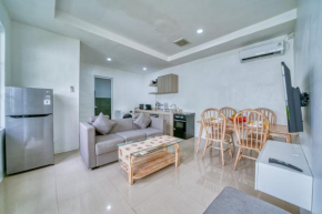2 Bed modern Apartment with big pool